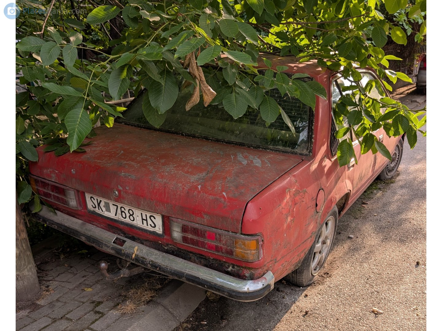 SK 768-HS, Opel Rekord 5th gen 4-door Sedan (E1), 1977–1982