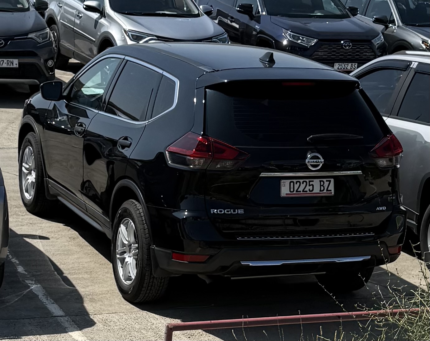0227 BZ, Nissan Rogue 