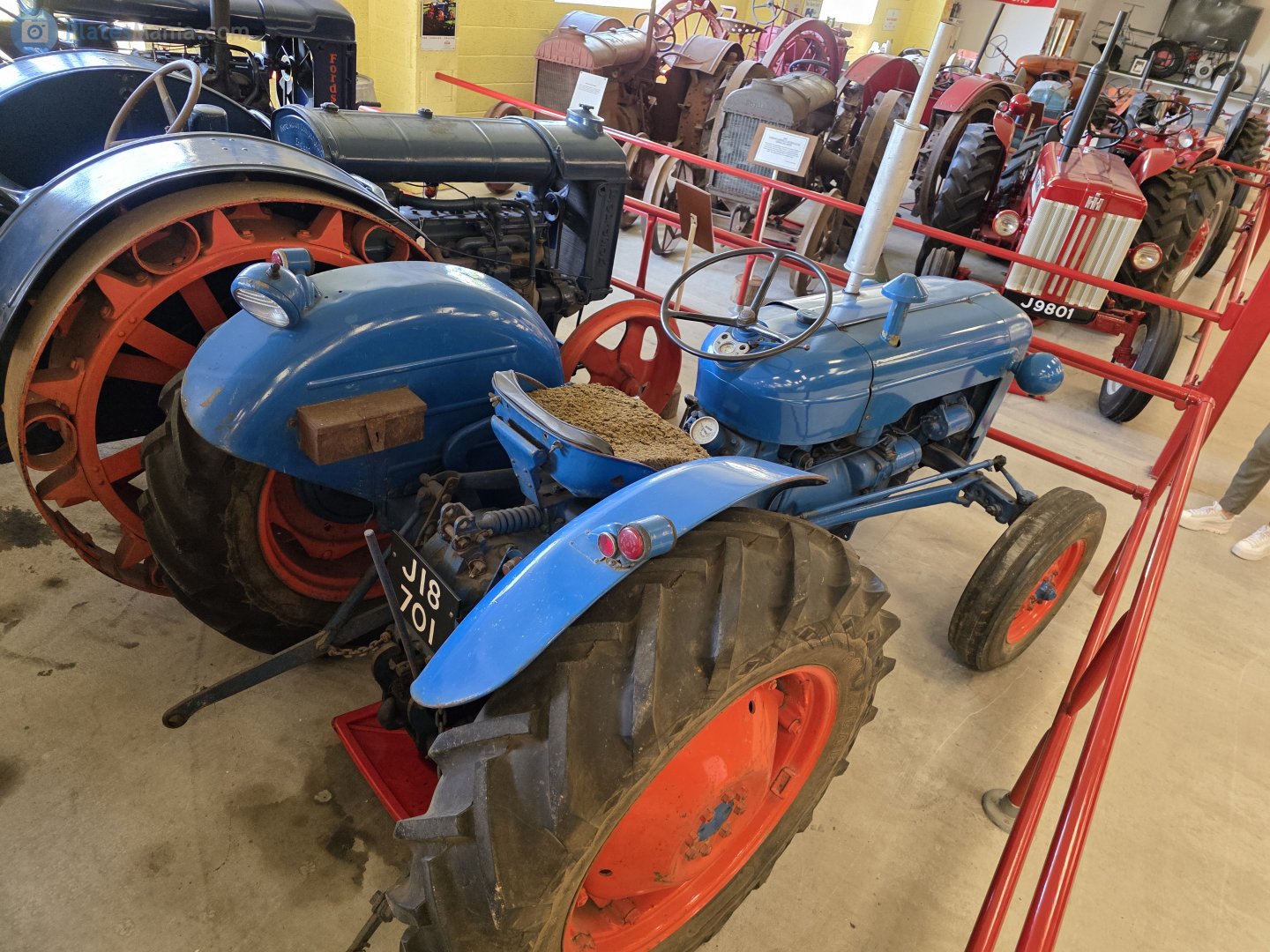 J18701, Fordson Dexta 