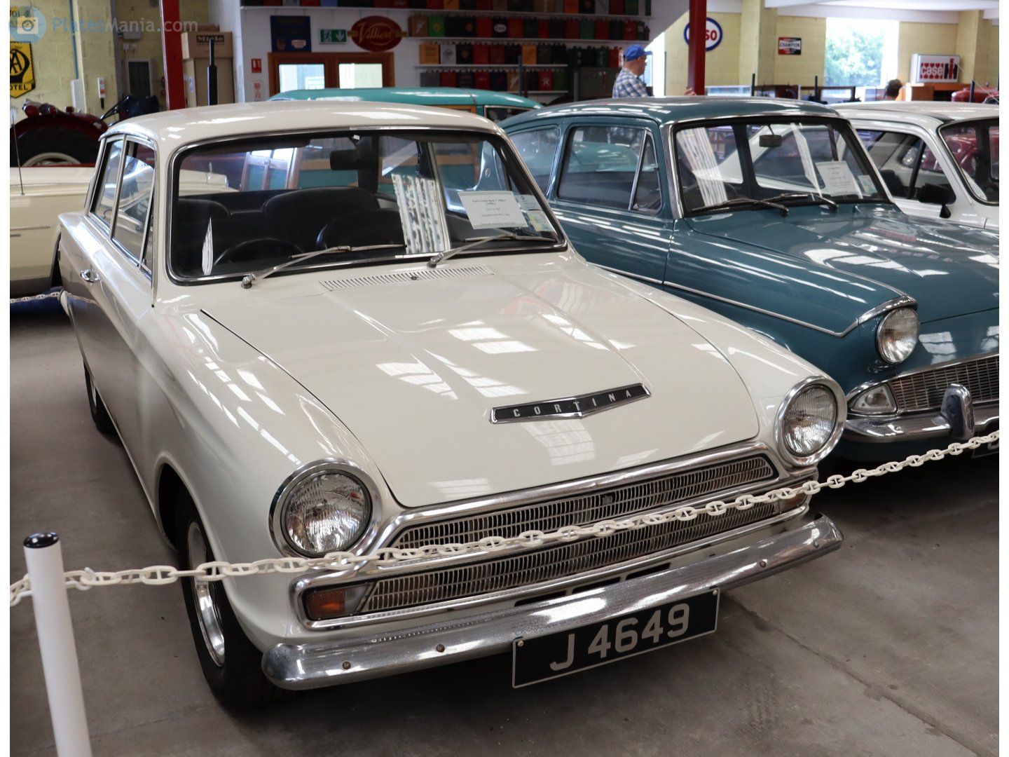 J4649, Ford Cortina 