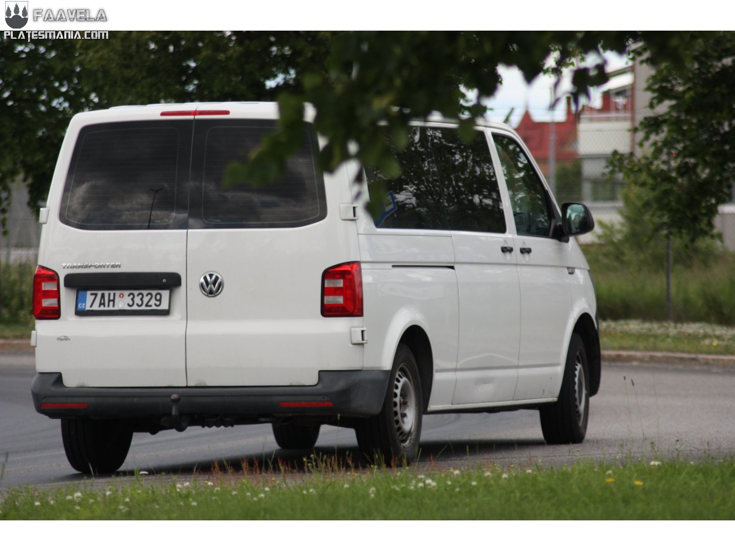 7AH 3329, Volkswagen Transporter 6th gen Van (T6) (SG), 2015–2019