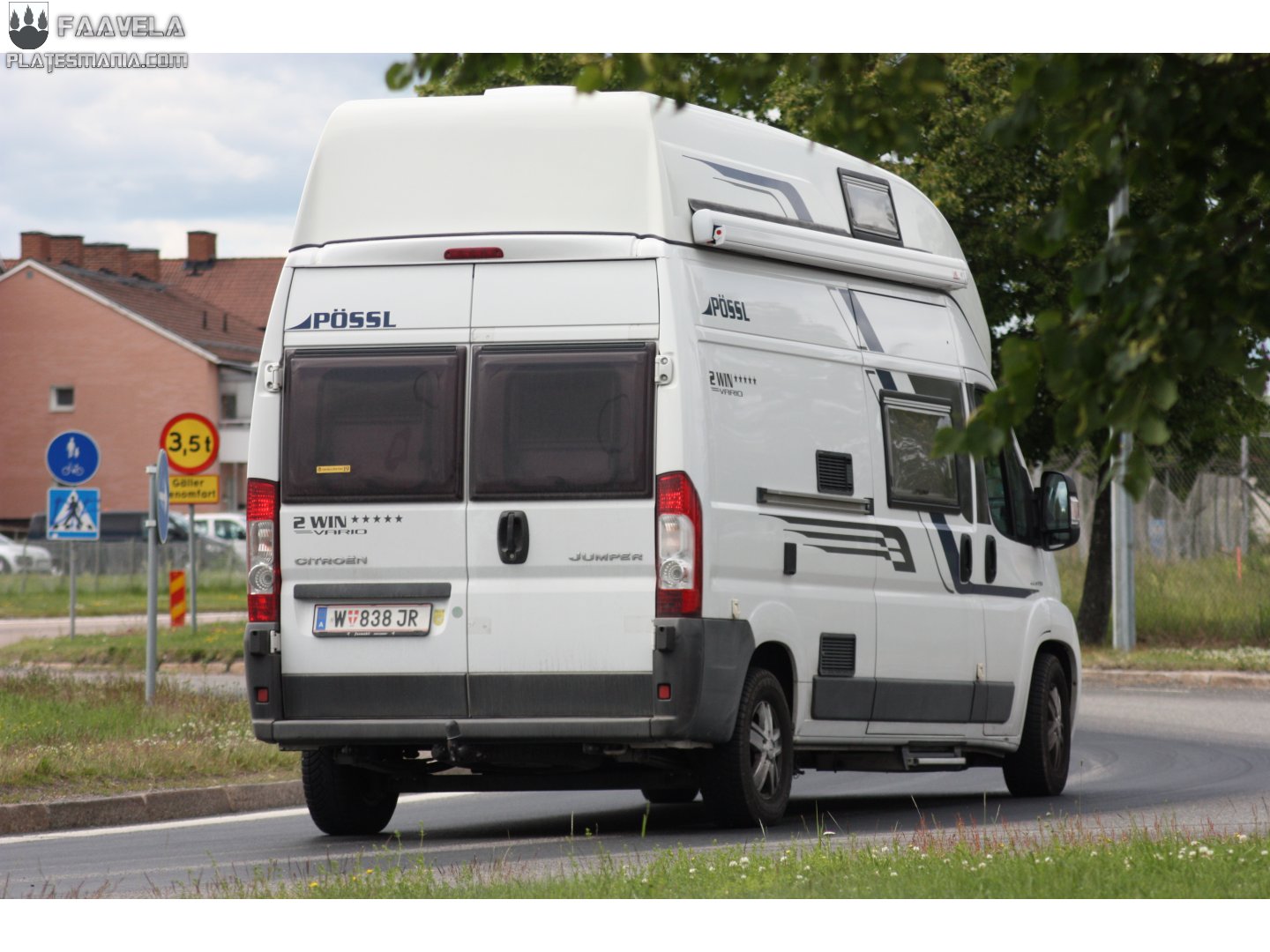 W 838 JR, Pössl Vario 