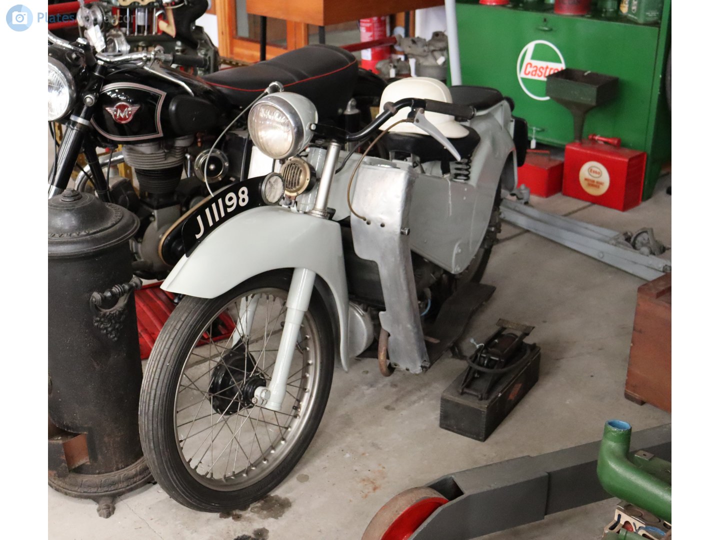 J11198, Velocette LE 