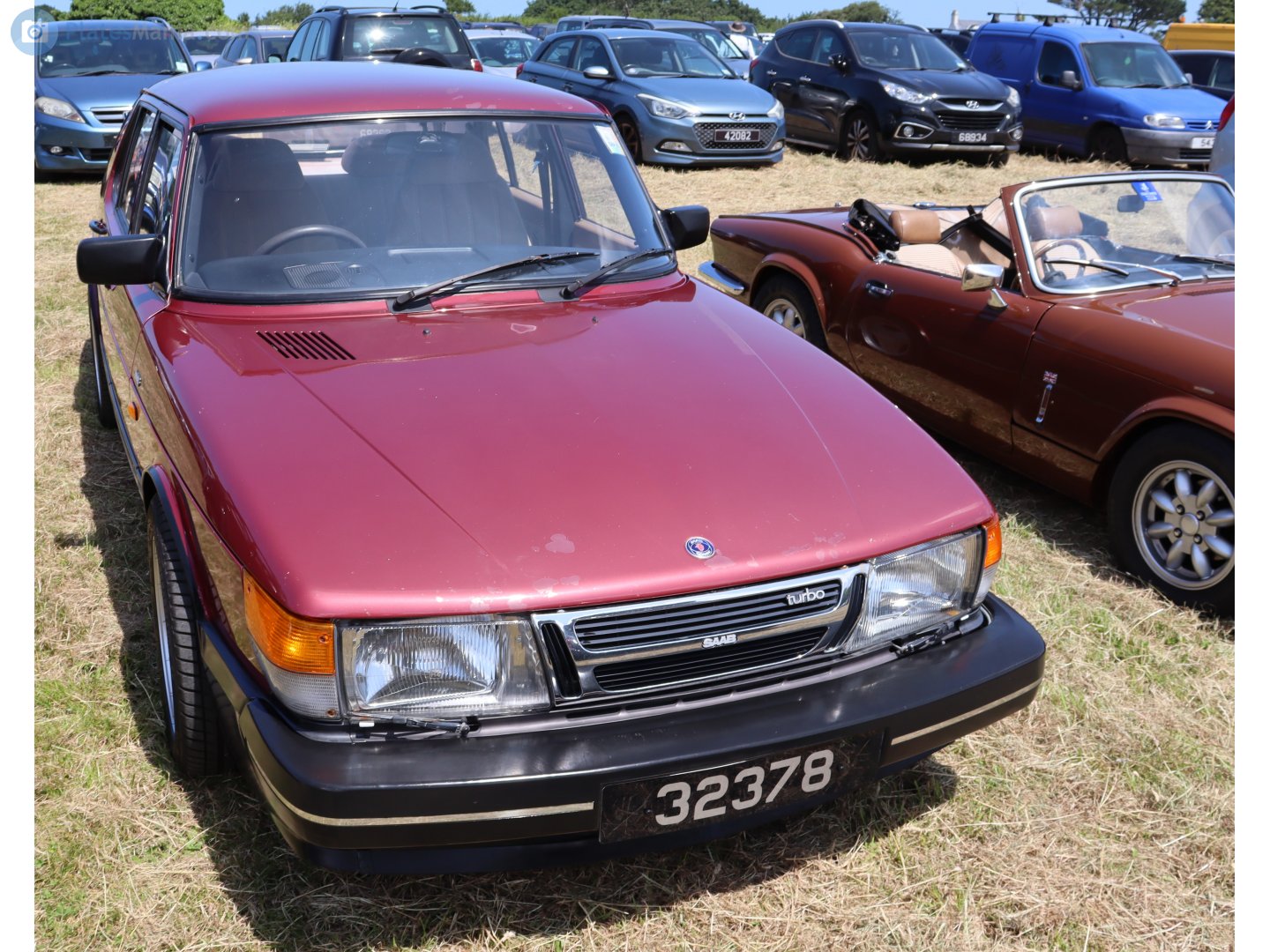 32378, SAAB 900 