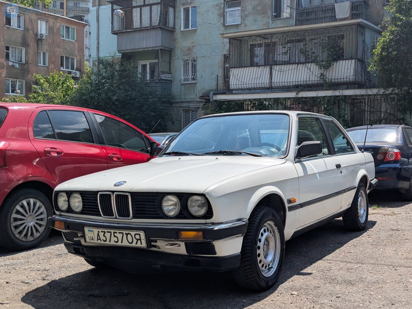 а 3757 ОЯ, BMW 3 Series 2nd gen Coupé (E30), 1982–1991