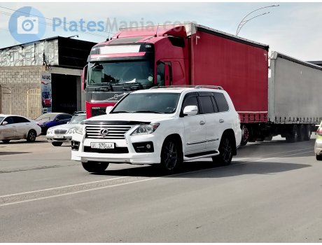 02 570 LLX, Lexus LX
