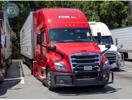 13K T9J, Freightliner Cascadia