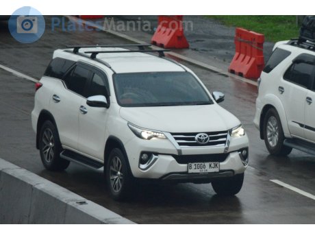 B 1006 KJK, Toyota Fortuner