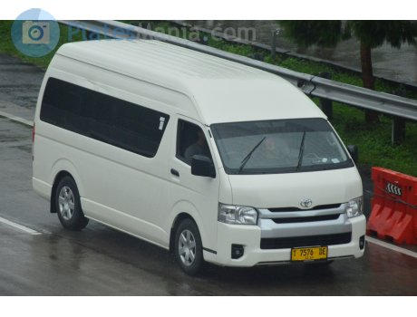 T 7576 DE, Toyota HiAce