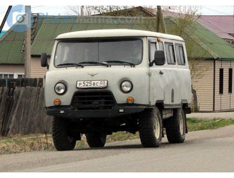 р525вс03, UAZ 452