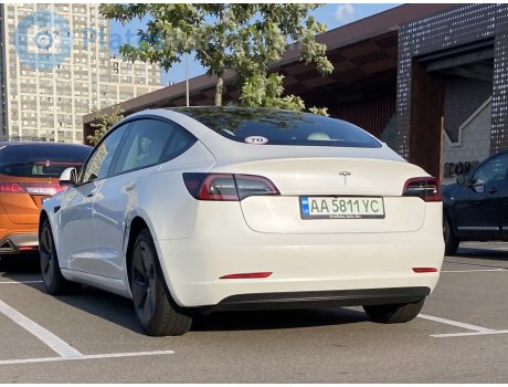 AA 5811 YC, Tesla Model Y