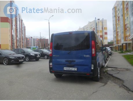 р444ат21, Renault Trafic