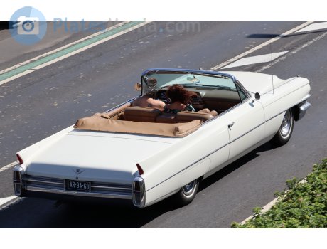 AR-94-60, Cadillac DeVille