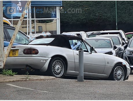 MAZ 1125, Eunos Roadster
