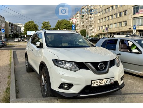 р555ко39, Nissan X-Trail