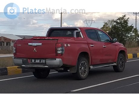18 AAK 378, Mitsubishi L200