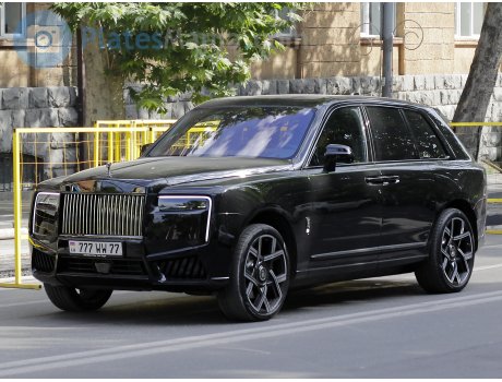 777 WW 77, Rolls-Royce Cullinan