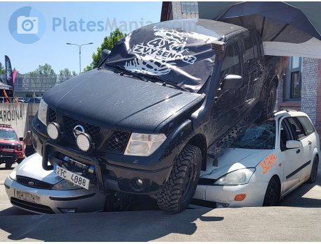 2TC 4088, Nissan Navara