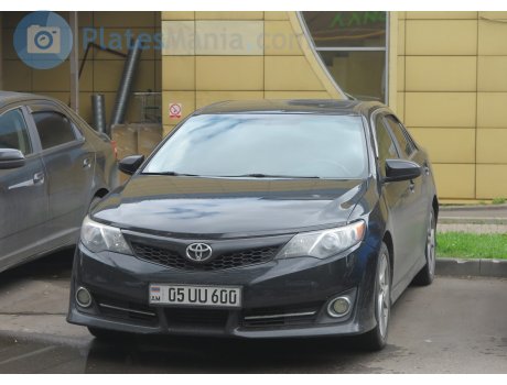 05 UU 600, Toyota Camry