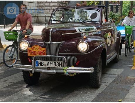HB AM 88H, Ford Super Deluxe