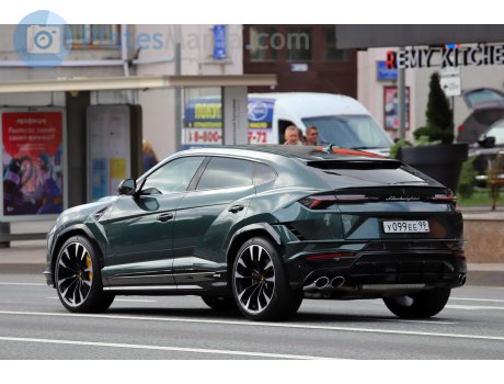 у099ее99, Lamborghini Urus