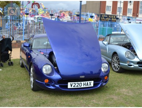 V220 HAX, TVR Cerbera