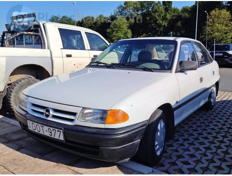 DOT-977, Opel Astra