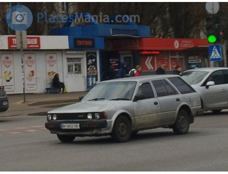 BH 5852 OE, Nissan Bluebird