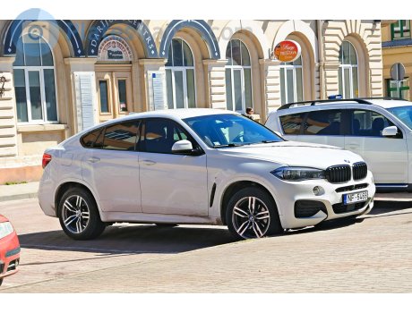 NF-5469, BMW X6