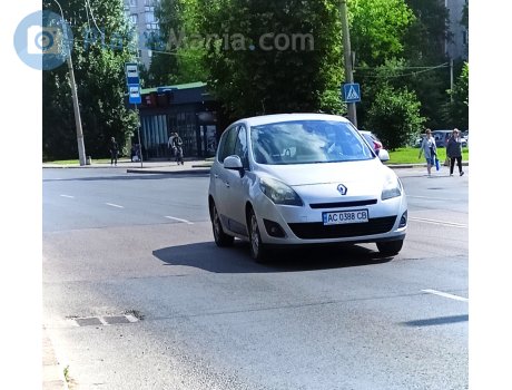 AC 0388 CB, Renault Scénic