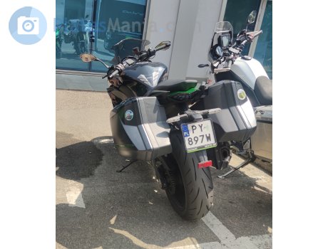 PY 897W, Kawasaki Ninja ZX-10R