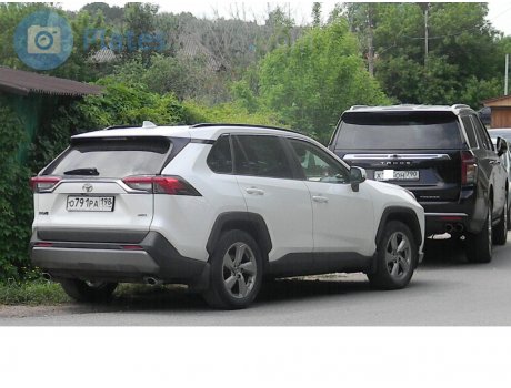 о791ра198, Toyota RAV4
