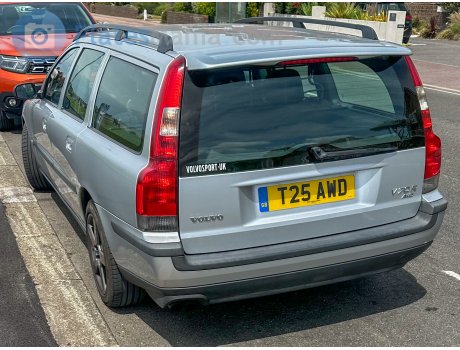 T25 AWD, Volvo V70
