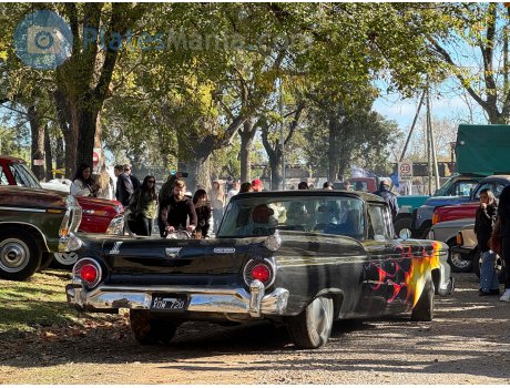 XOW 720, Ford Fairlane