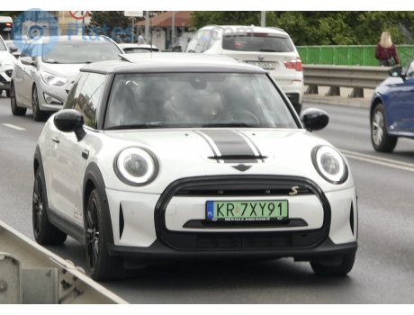 KR 7XY91, MINI Hatch