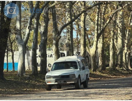 BFG 944, Peugeot 504