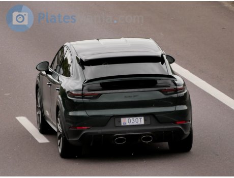 030T, Porsche Cayenne