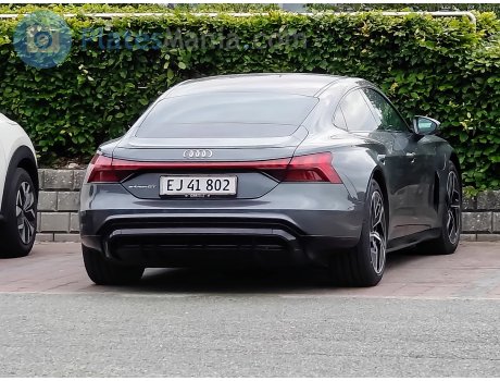 EJ 41802, Audi e-tron GT