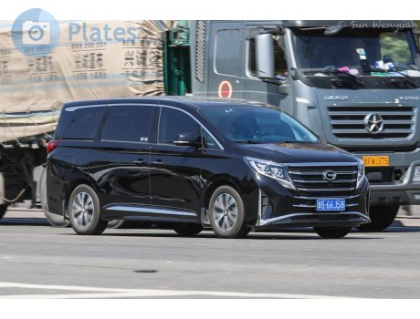 津G·66J58, Trumpchi M8