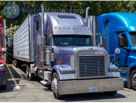 NS-8064, Freightliner FLD