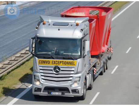 KRO 320, Mercedes-Benz Actros