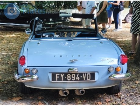 FY-894-VD, Triumph Spitfire
