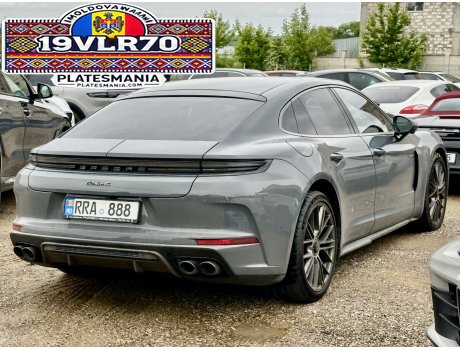 RRA 888, Porsche Panamera