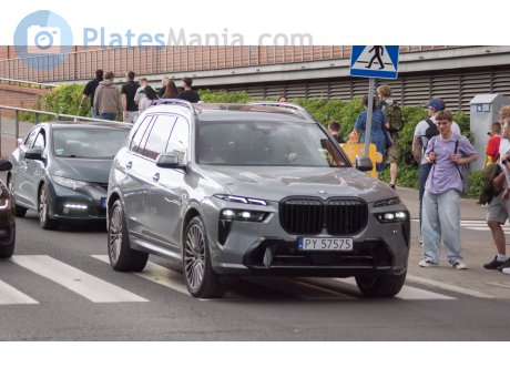 PY 57575, BMW X7