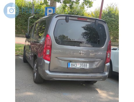 8H3 3588, Toyota ProAce City