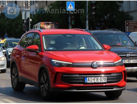 AI FR-078, Volkswagen Tiguan