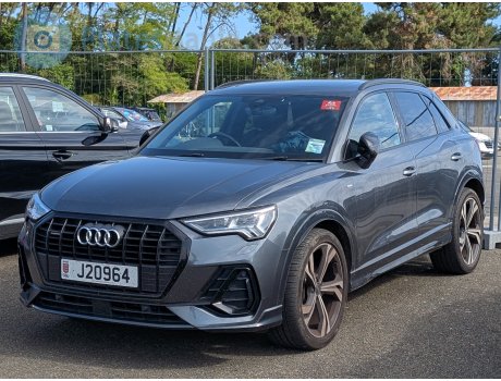 J20964, Audi Q3