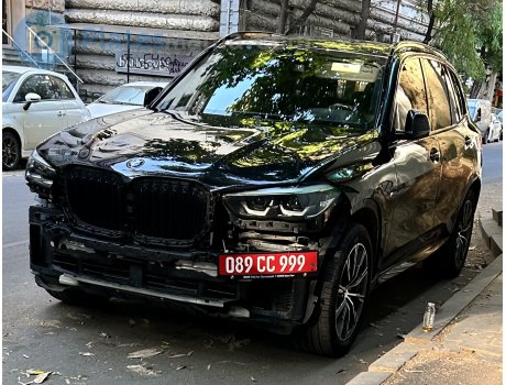 089 CC 999, BMW X5