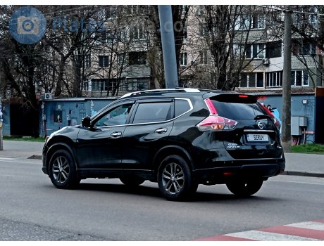 16 SERUY, Nissan Rogue