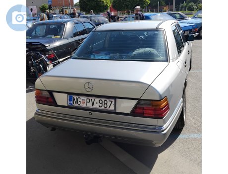 NG PV-987, Mercedes-Benz E-Klasse